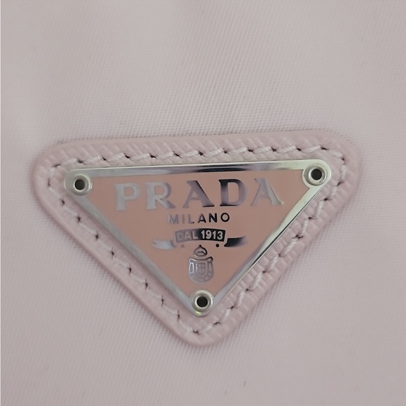 Prada Re-Edition 2000 Re-Nylon mini bag PINK - Picture 2 of 9